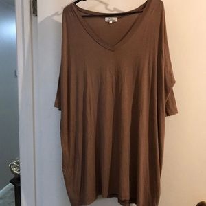 V neck PIKO